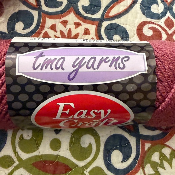 Easy Craft Dried Rose Yarn Bundle Lot of 12 Skeins - Picture 6 of 6